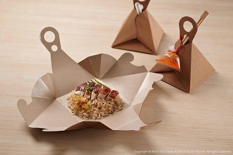 Aunty, ta-pao no plastic by Ng Pei Kang